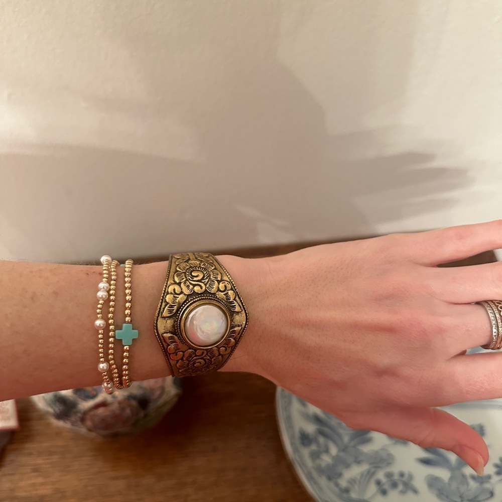 Bracelet cuff